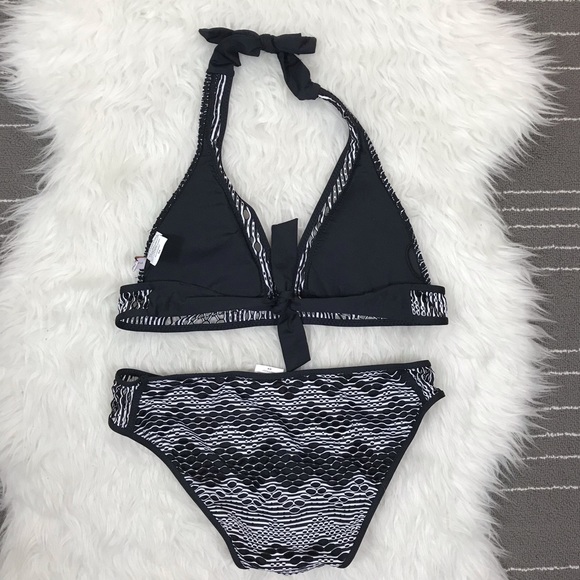 NEW Becca crochet halter bikini set - Picture 10 of 12